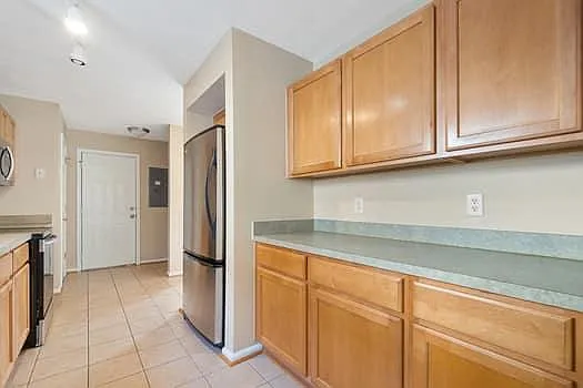 1230 Hillside Ave — Photo 9