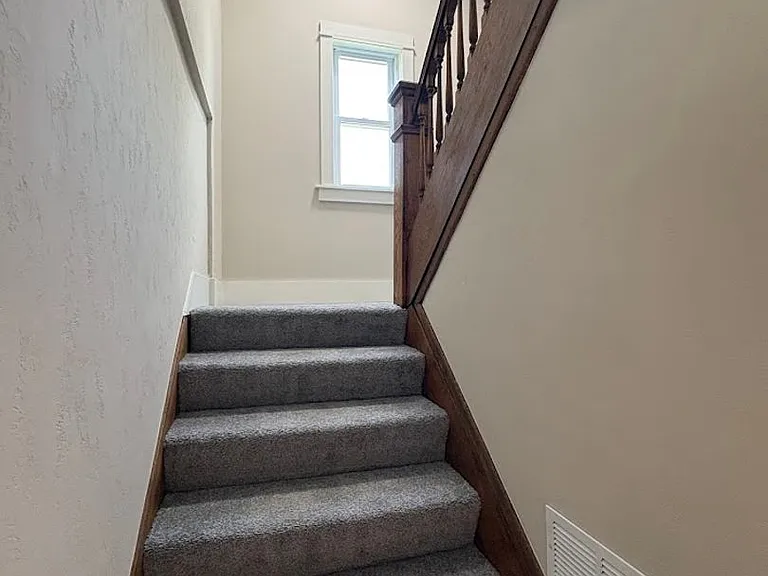 941 Carnegie Ave — Photo 12