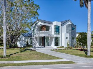 1800 Crayton RD, NAPLES, FL 34102