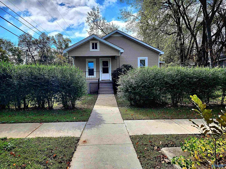 1426 Stevens Ave NE — Photo 17