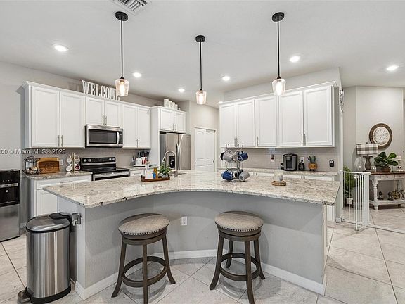 2nd image of 4600 San Fratello Cir
