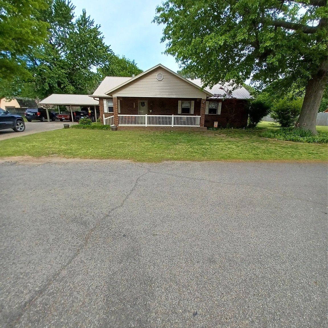 704 SW 5th St, Checotah, OK 74426 Zillow