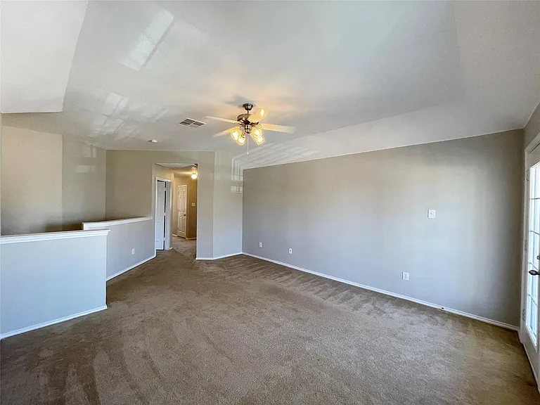 9787 Old Field Dr — Photo 14