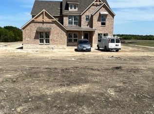 680 Majors Rd, Van Alstyne, TX 75495