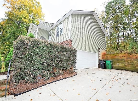 3rd image of 1207 Well Spring Dr #28