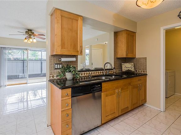 5th image of 4061 NW Cinnamon Cir
