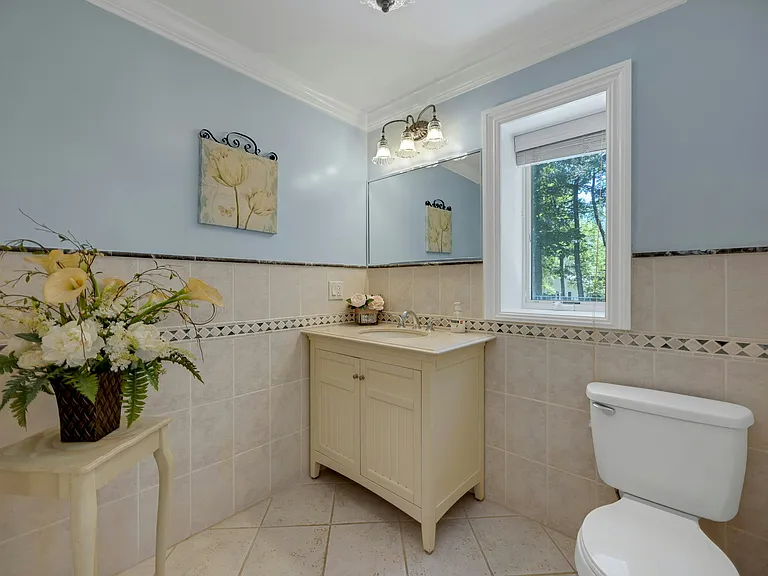 252 Mabel Pl — Photo 23