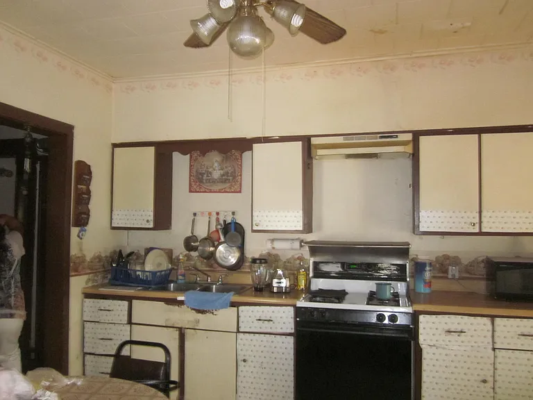 809 Jackson St — Photo 6