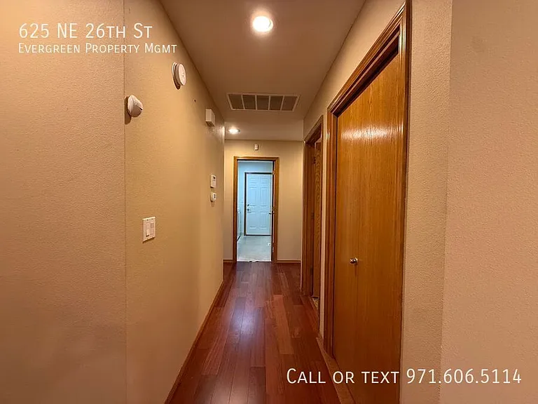 625 NE 26th St — Photo 18