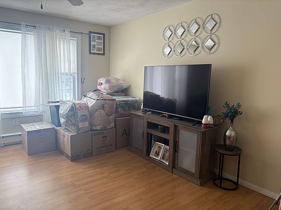 4th image of 76 Lorchris St APT 5