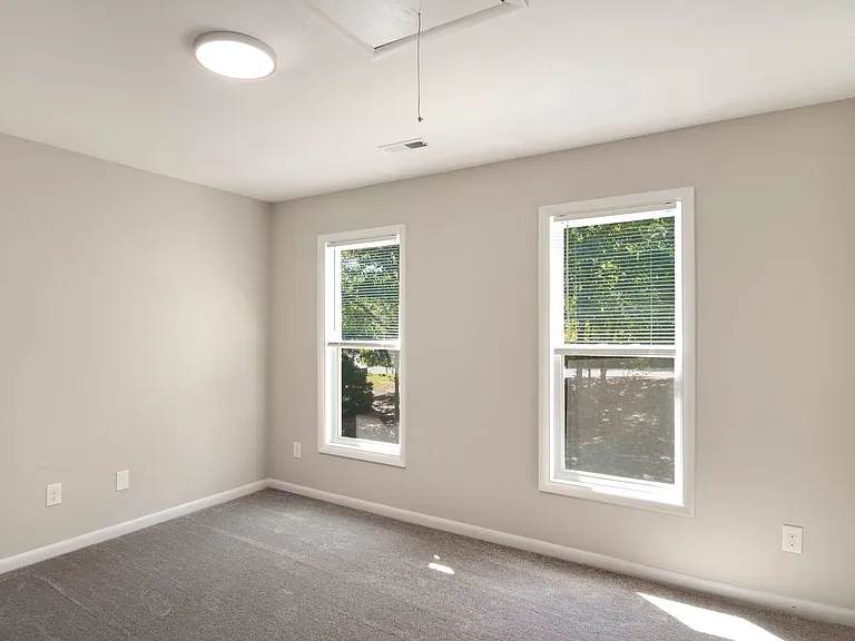 5339 Wayne St — Photo 10