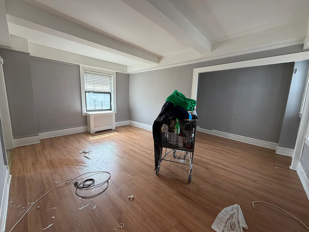 Building Photo - 24 N Harrison St #603