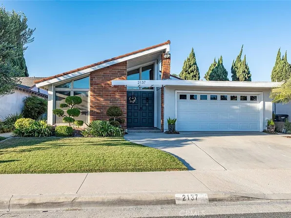 2137 Denmead St, Lakewood, CA 90712