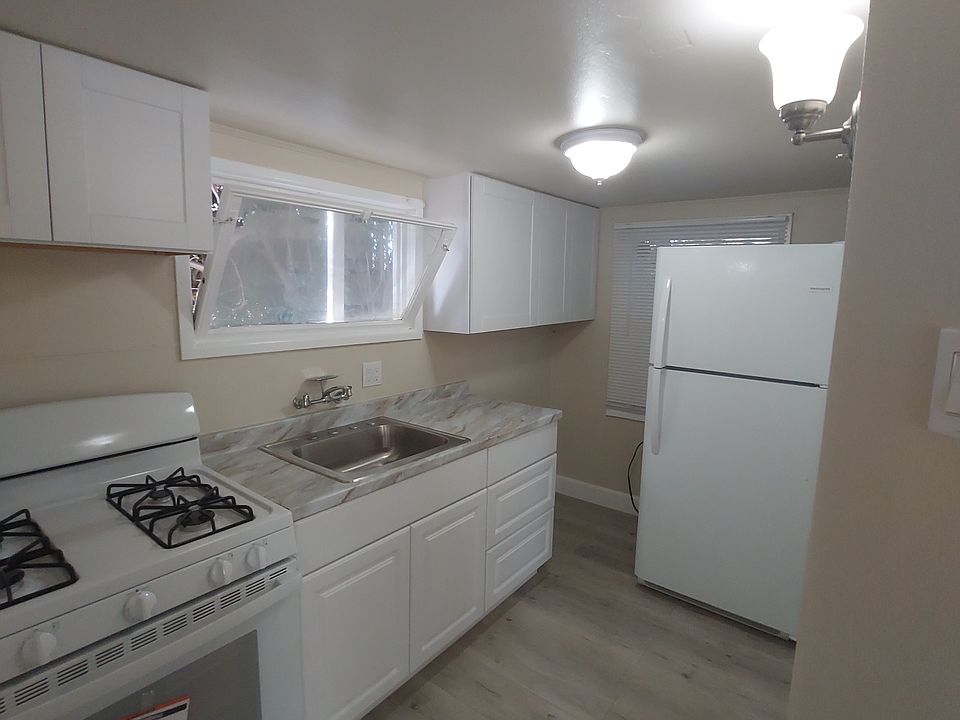 1st image of 517 Flagg Ave #B