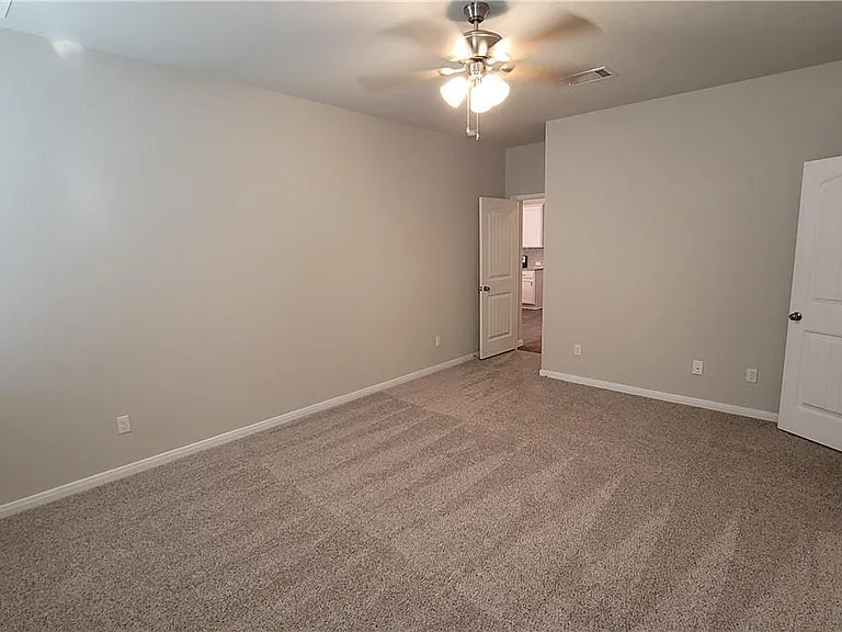 6406 Kildare Dr — Photo 11