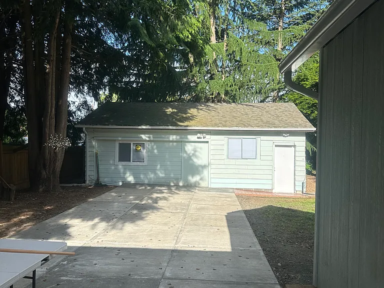 16607 Benson Rd S — Photo 24