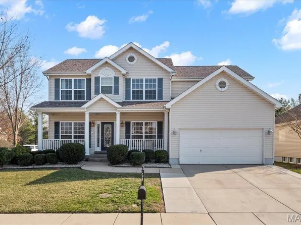 812 Blue Aster Dr, Waterloo, IL 62298