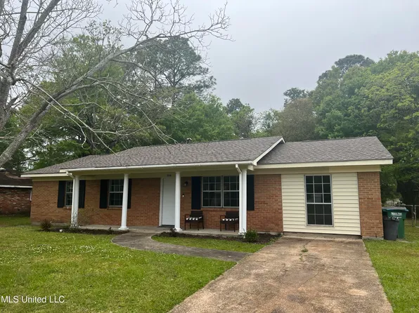 5109 Friar Tuck Ave, Pascagoula, MS 39581