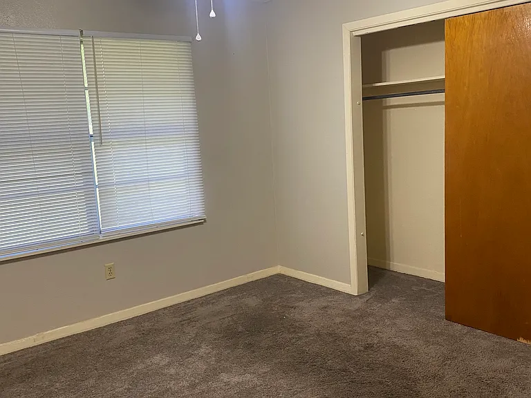 112 Virginia St #A — Photo 9