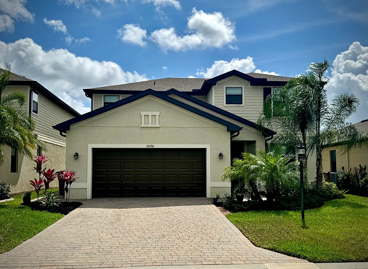 Building Photo - 14598 Cantabria Dr