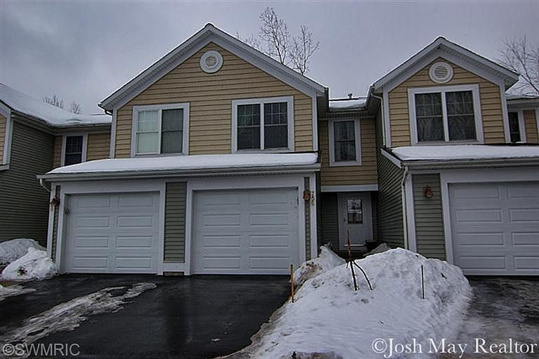 1st image of 756 Four Ponds Ct SE