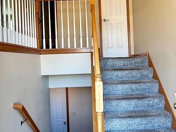 2nd image of 1760 Riverside Dr