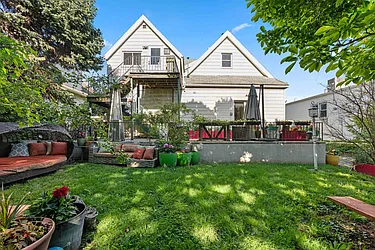 51 Lexington Avenue  image 1 of 25