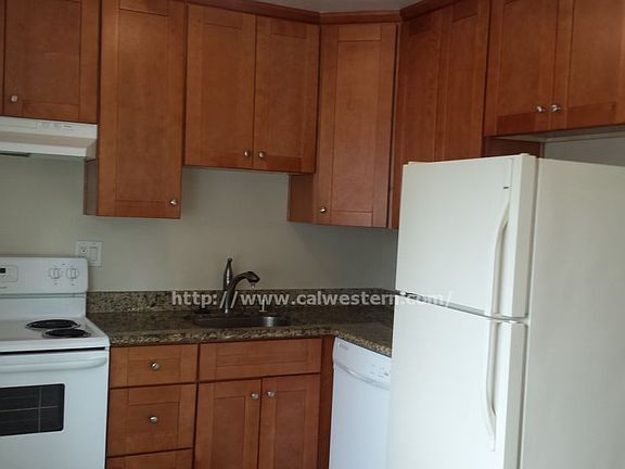 5th image of 4210 Payne Ave APT 2