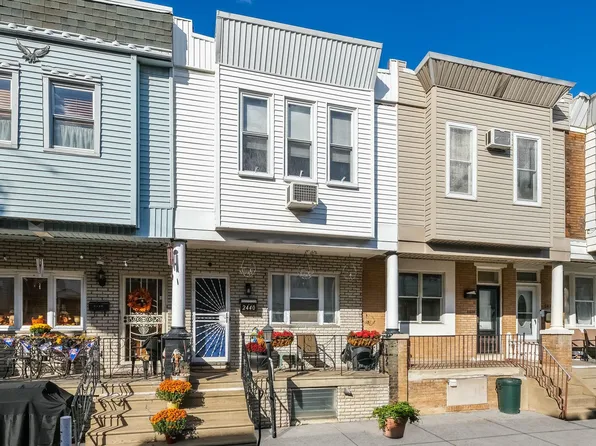 2440 S Lawrence St, Philadelphia, PA 19148