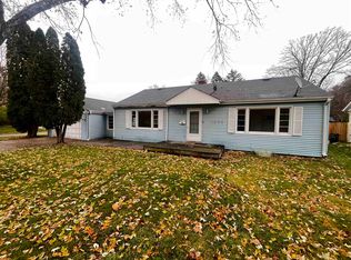 1029 Sterling Dr, Rockford, IL 61107