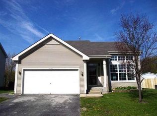 2025 Oakbrook Dr, Belvidere, IL 61008