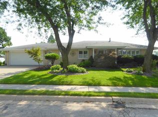 2700 N Grandview Ave, Dubuque, IA 52001