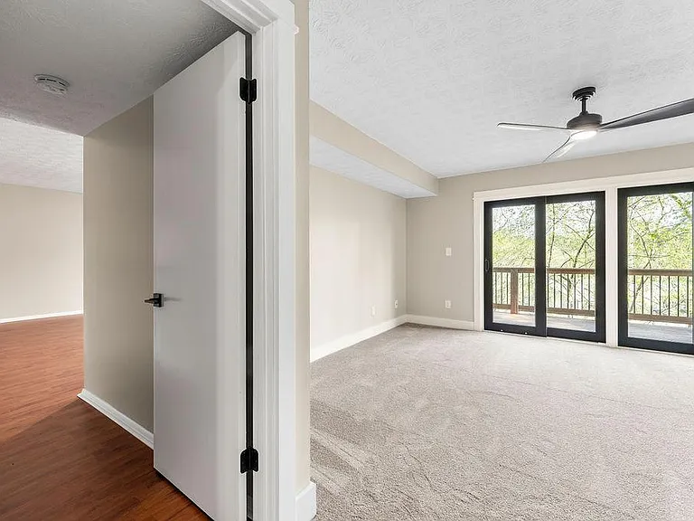 516 Park Ridge Cir — Photo 12