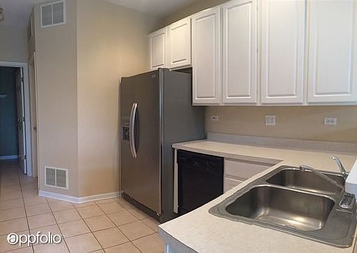 3rd image of 2925 Pleasant Plains Dr