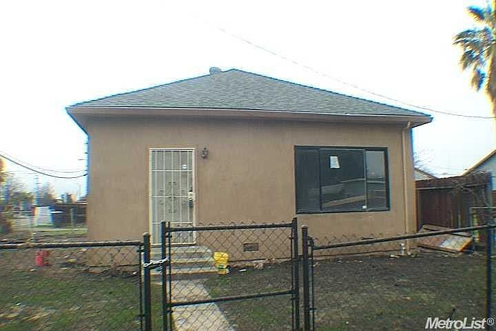 2nd image of 2801 N East St