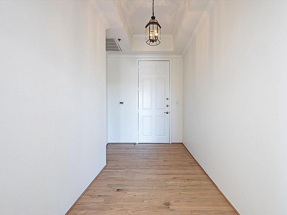 2nd image of 2520 Robinhood St APT 503