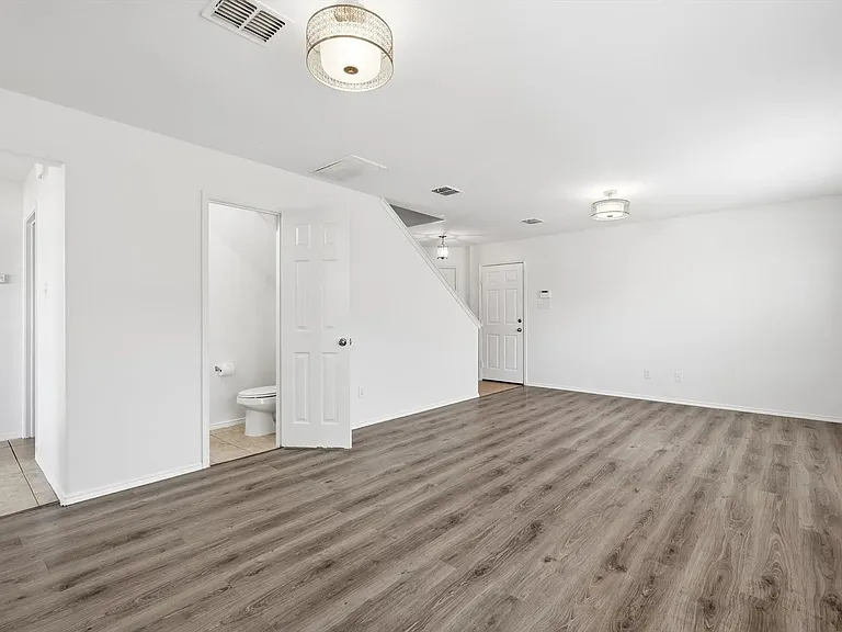 832 Santa Rosa Dr — Photo 17