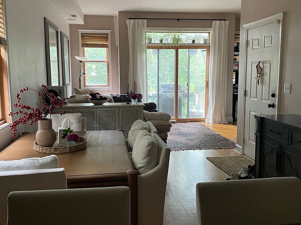 1st image of 1528 N Hudson Ave APT 3