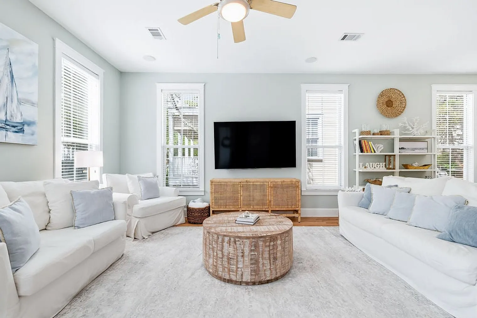 3 bed, 3.0 bath, 1743 sqft, $5,006 — Photo 1