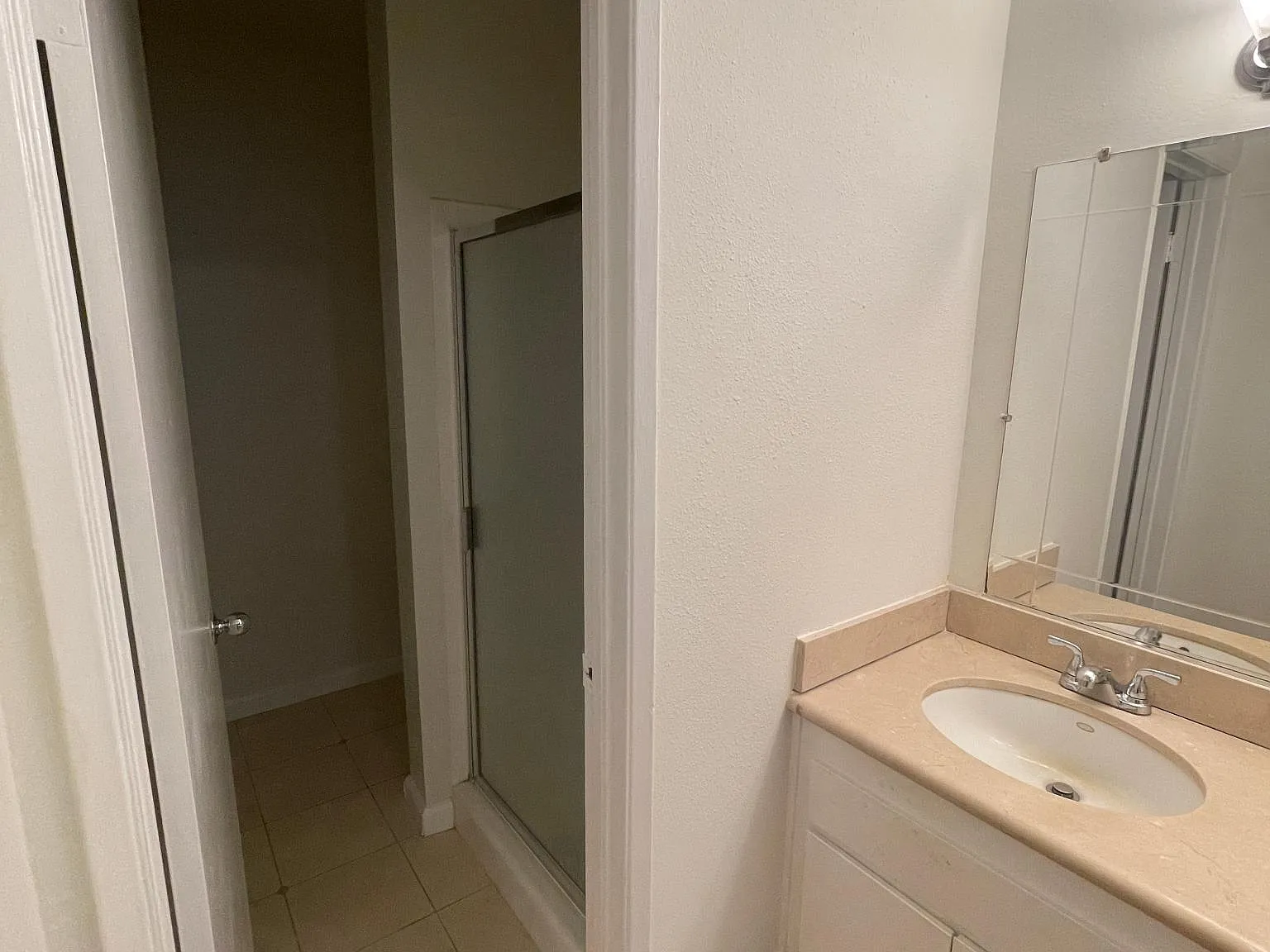 5460 White Oak Avenue — Photo 4