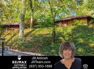 1461 Big Hill Rd, Kettering, OH 45429