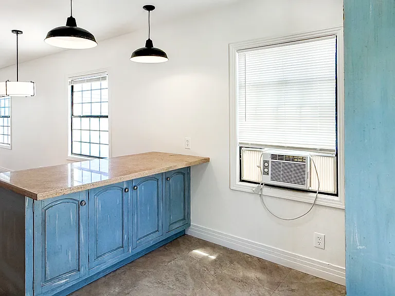 2507 S Patton Ave — Photo 9
