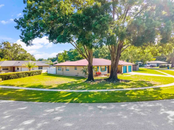 826 Rita Cir, Saint Augustine, FL 32086