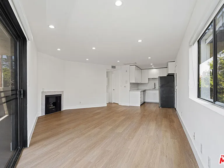 3939 Moore St #106 — Photo 11