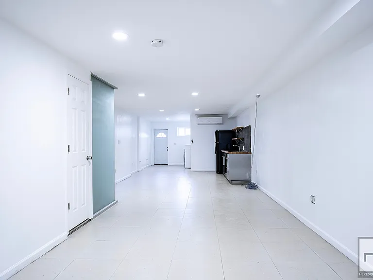 855 Herkimer St #1F — Photo 7