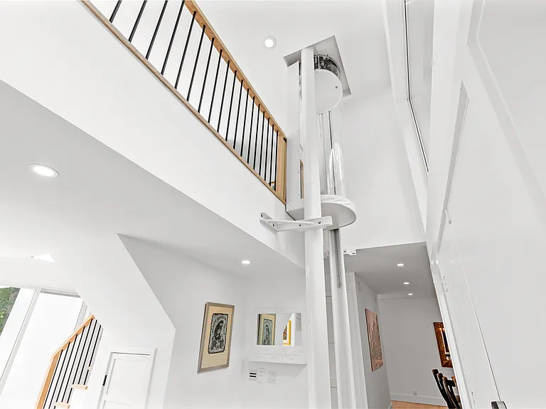 2765 Deerfield Rd — Photo 32