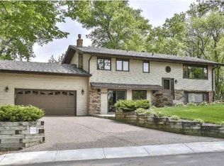 6608 Eagle Lake Dr, Osseo, MN 55369