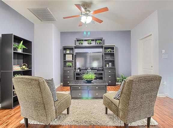 5th image of 1406 Grande Mesa Dr
