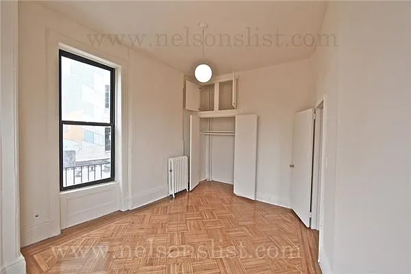 Rented by R New York | media 17