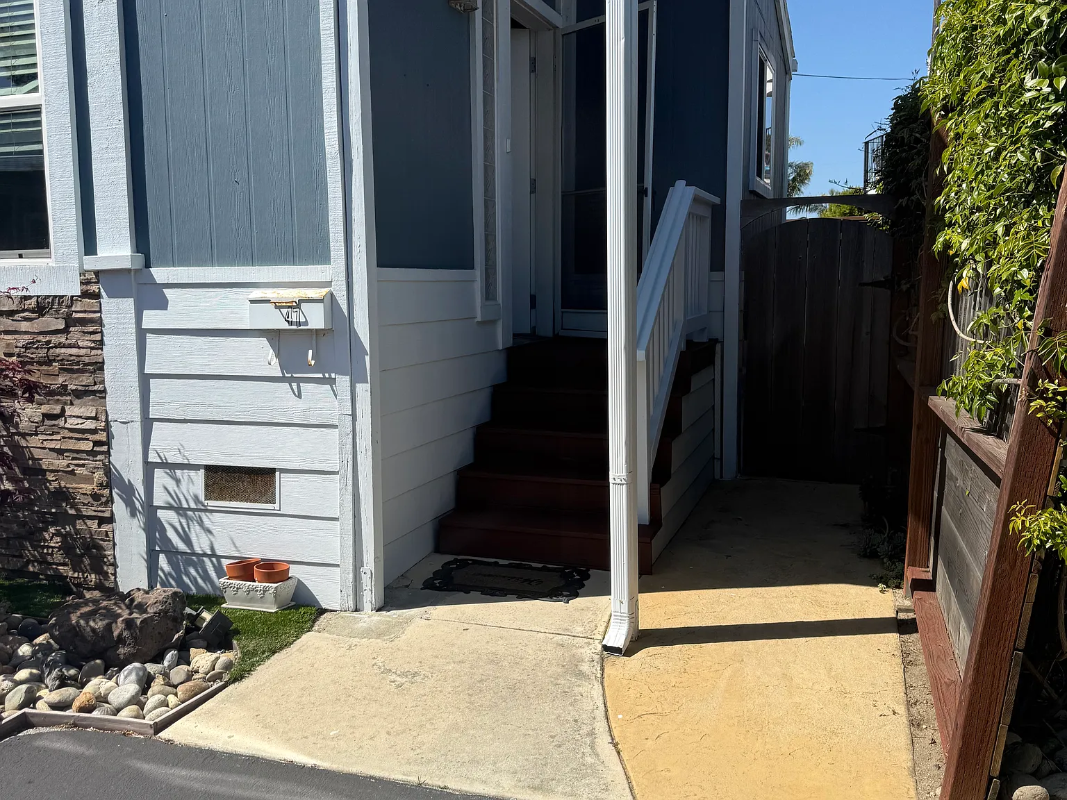 3 bed, 1100 sqft, $3,950 — Photo 4